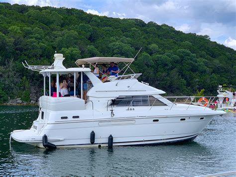 Lake travis yacht charter