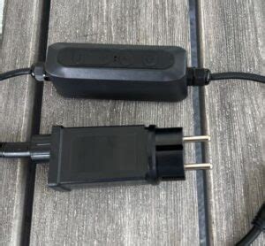 lampor blinkar hemma