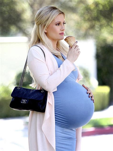 Lana Rhode Pregnant