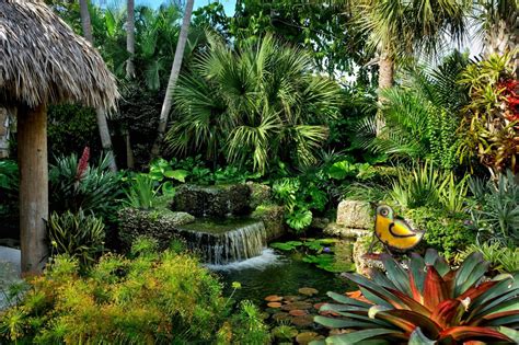 Read Landscaping With Tropical Plants Design Ideas Creative Garden Plans Cold Climate Solutions 