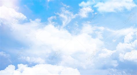 Langit Biru Tua Berawan Latar Belakang Wallpaper Gambar Warna Biru Langit Tua - Warna Biru Langit Tua