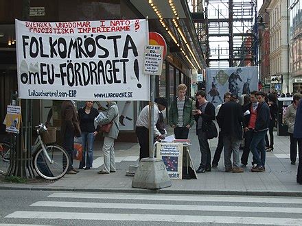 larouche movement biography