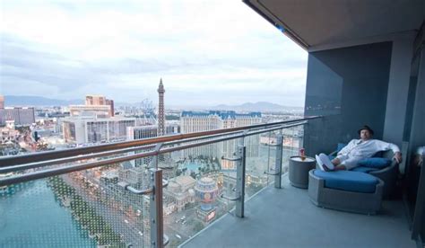 las vegas hotels with balconies