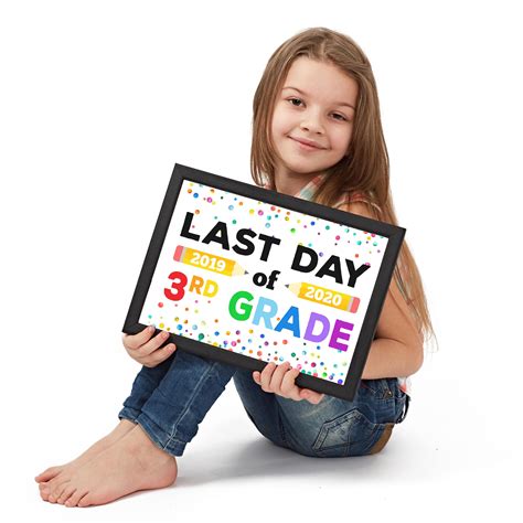 Last Day Of School Signs With Free Printable Last Day Of Second Grade Printable - Last Day Of Second Grade Printable