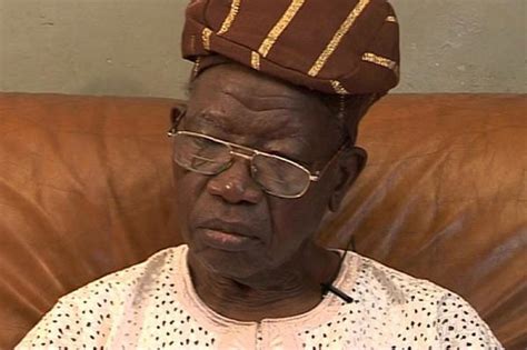 lateef jakande biography sample