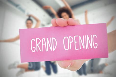 launch artinya | vietnamese writer Saigoneer