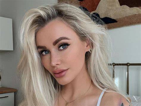 lauralux onlyfans