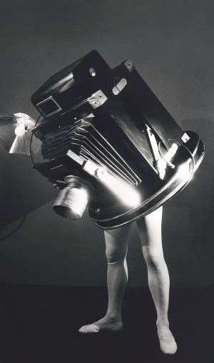 laurie simmons photography biography samples