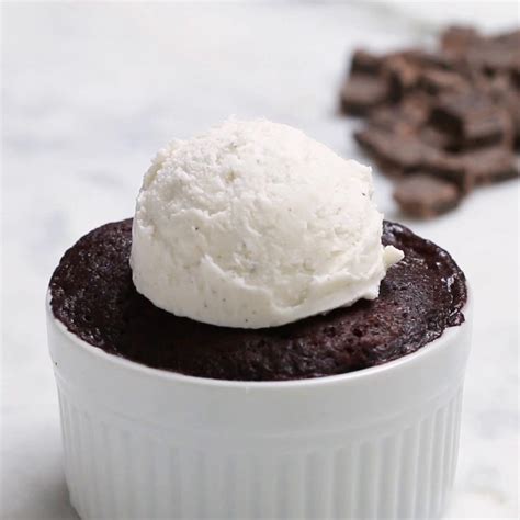 lava cake microwave