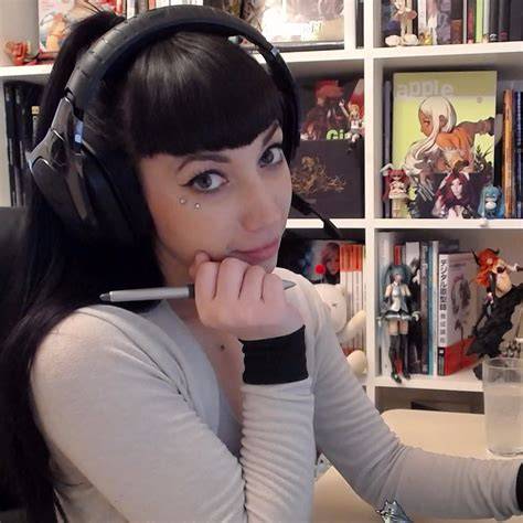 laynalazar nude