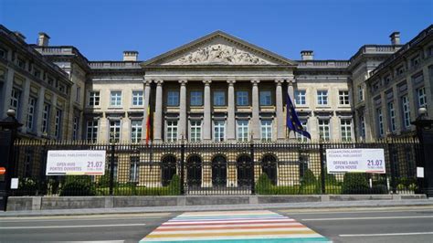 Le Parlement Des Fa C Es Tome 2 L Art De La Ma C