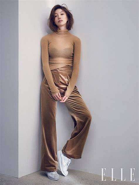lee el nude