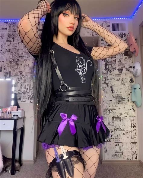 lena kitsune onlyfans