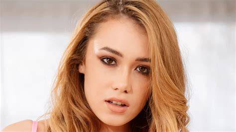 lenina crowne nude