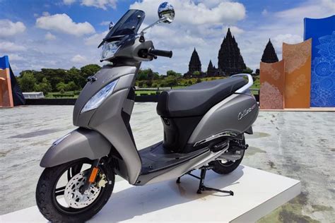 LEO4D RESMI Pemberian Beasiswa Oleh Dinas Pendidikan