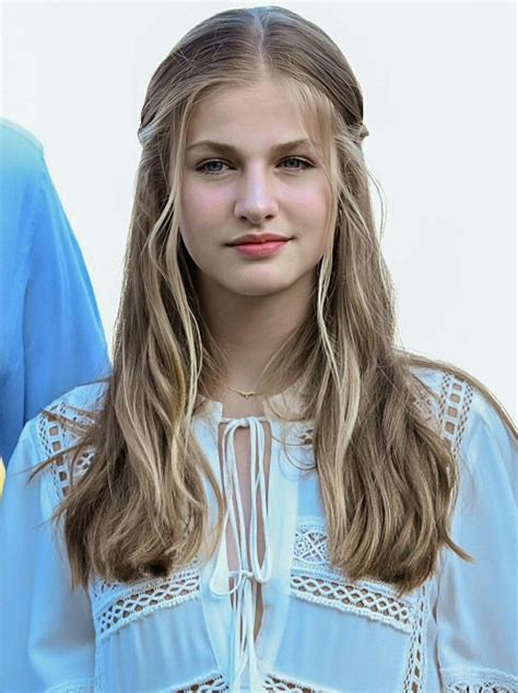 leonor | The moment Princess Leonor met her mother