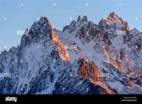 les aiguilles rouges