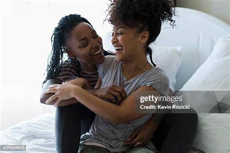 lesbian nude bed