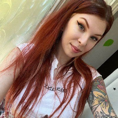 leslie lux onlyfans