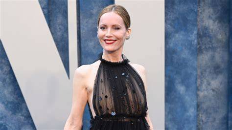 leslie mann nudes