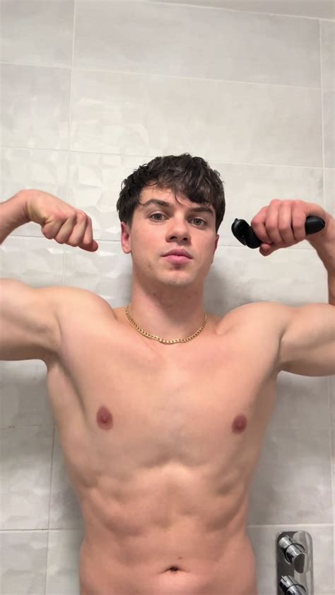 lewis moore onlyfans