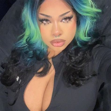 lia bluemoon creator profile