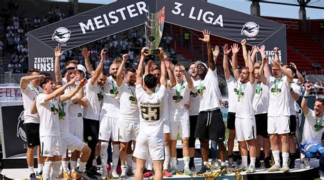 Fußball DFB-Pokal: Ergebnisse - Achtelfinale - 2024/2025 -