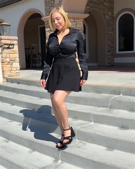 lili love onlyfans