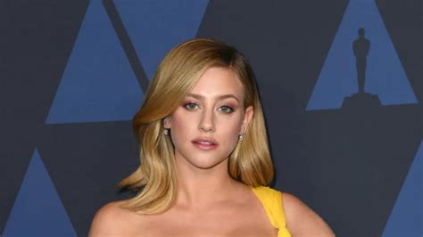 lili reinhart desnuda