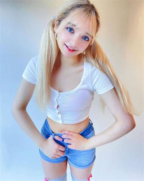lily boosty