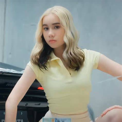 lily tay nude