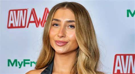 lilydaisyphillips nude