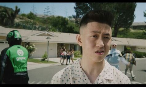 Lirik Lagu 100 Degrees Dan Terjemahan Rich Brian Lirik 100 Degrees Terjemahan - Lirik 100 Degrees Terjemahan