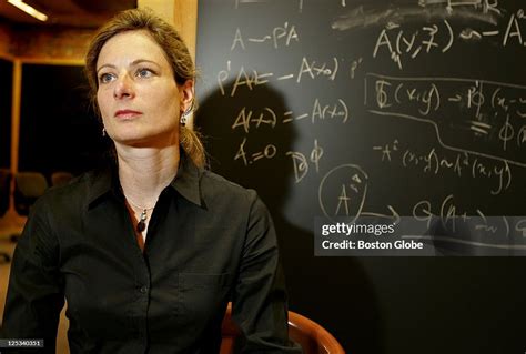 lisa randall physicist harvard