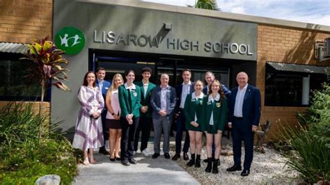 Lisarow High School