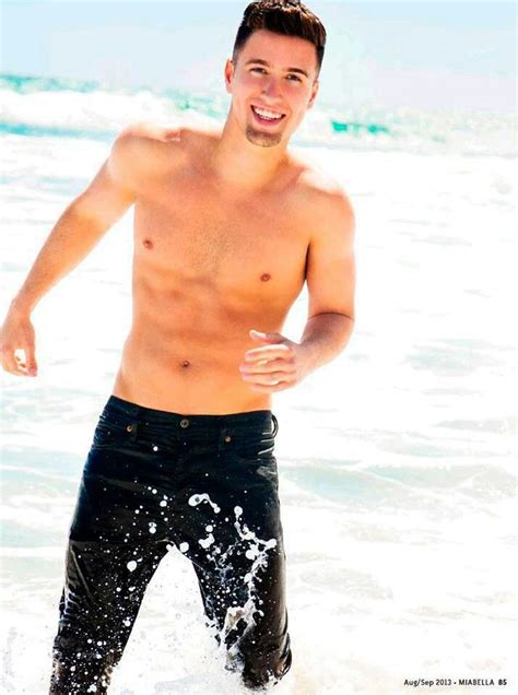 logan henderson shirtless 2015