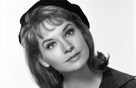 lois nettleton biography