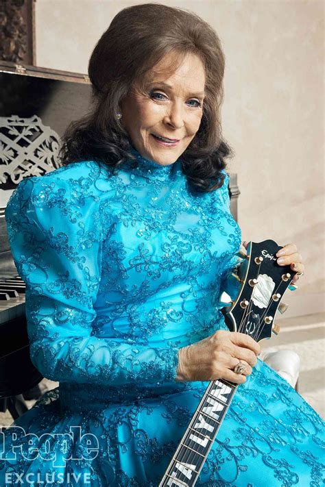 loretta lynn nude