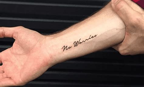 Los 20 mejores tatuajes pequeños para hombres en el brazo