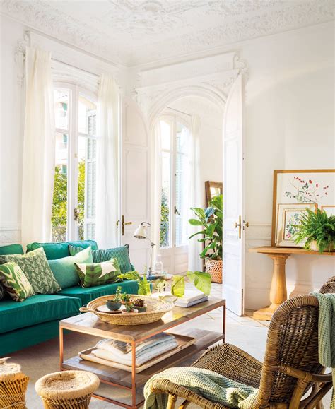 Los mejores salones con sofás verdes para darle vida a tu hogar
