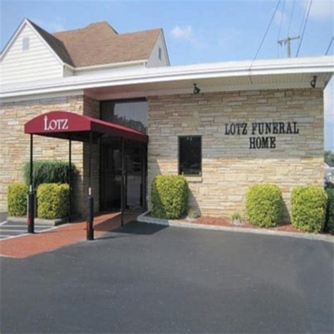 FLOWERS-LEEDY FUNERAL HOME, a Peru funeral h