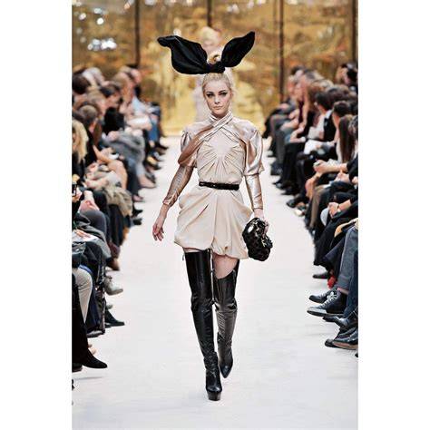 louis vuitton catwalk the complete fashion collect