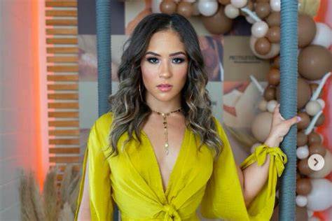 loveloureda nude