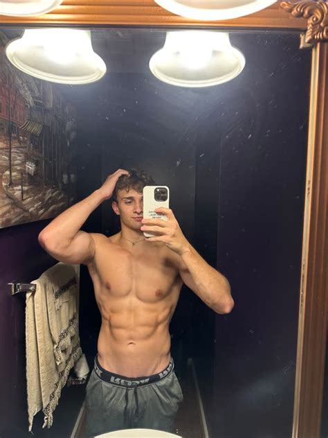loverboybrad OnlyFans leaked content