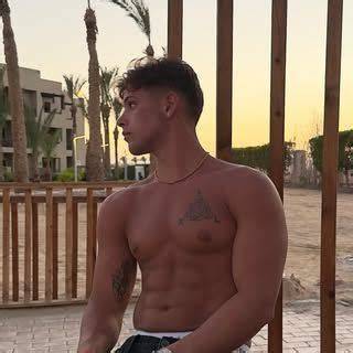 luca.peach nude