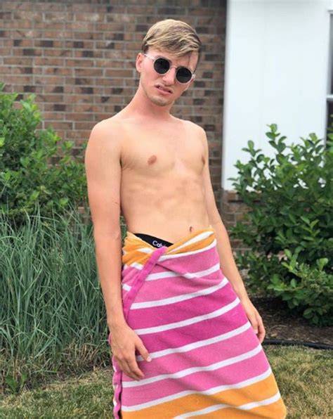 lucas cruikshank nude