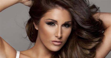 lucy pinder boosty