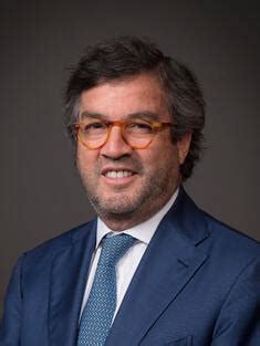 luis alberto moreno biography examples