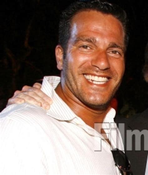 luis echagarruga biography