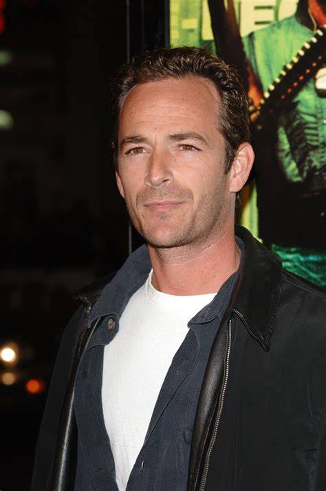 luke perry nude